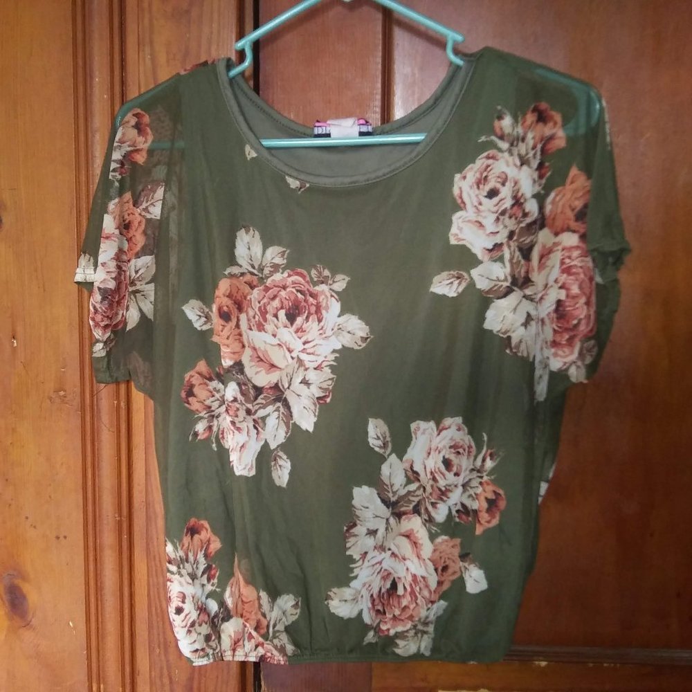 Green Floral Blouse sz. M